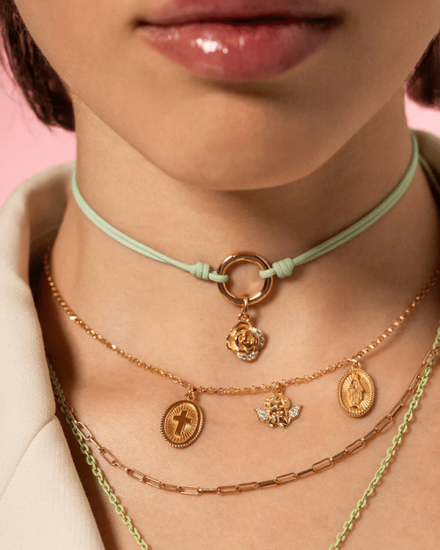 Charm Cross Gold - cb-cn 22 Charm Cross Gold - cb-cn 22